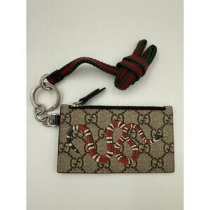 GGC102: Gucci GG Supreme Kingsnake print lanyard coin case card holder